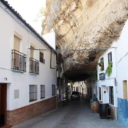 La Roca Encantada Setenil De Las Bodegas Esterno foto