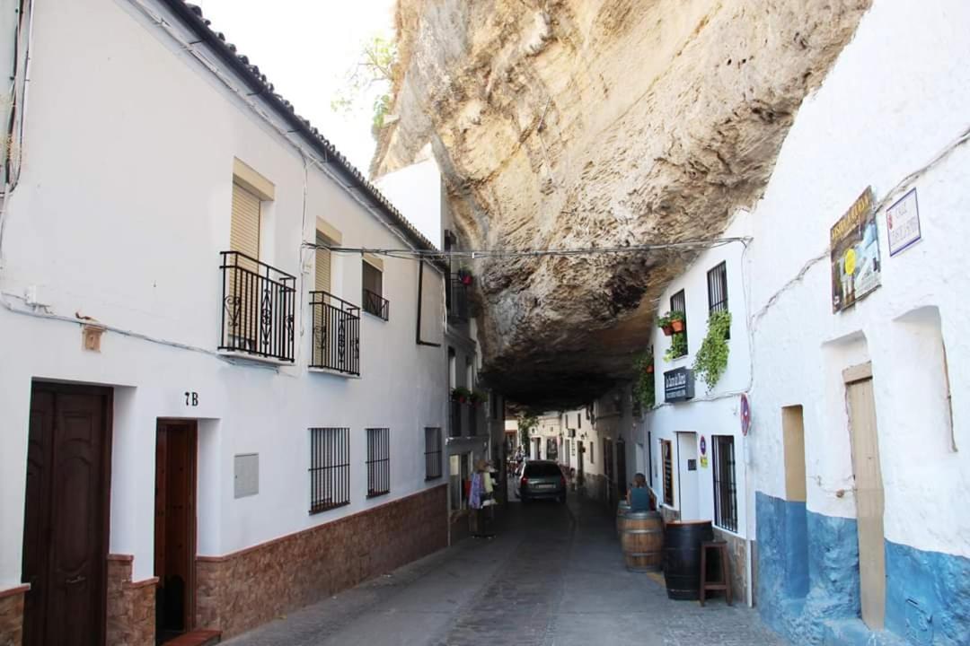 La Roca Encantada Setenil De Las Bodegas Esterno foto